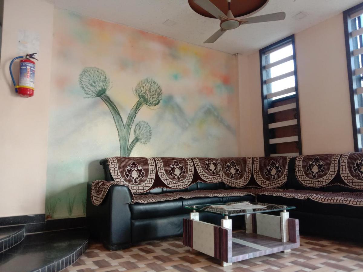Shree Hotel Shivdhara Szomnáth Kültér fotó